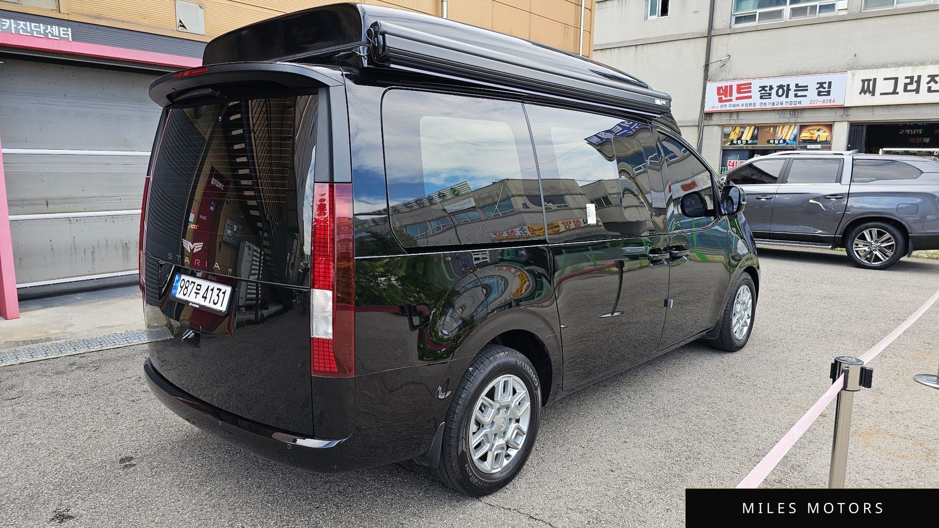 Hyundai Staria 2023 — миниатюра 2