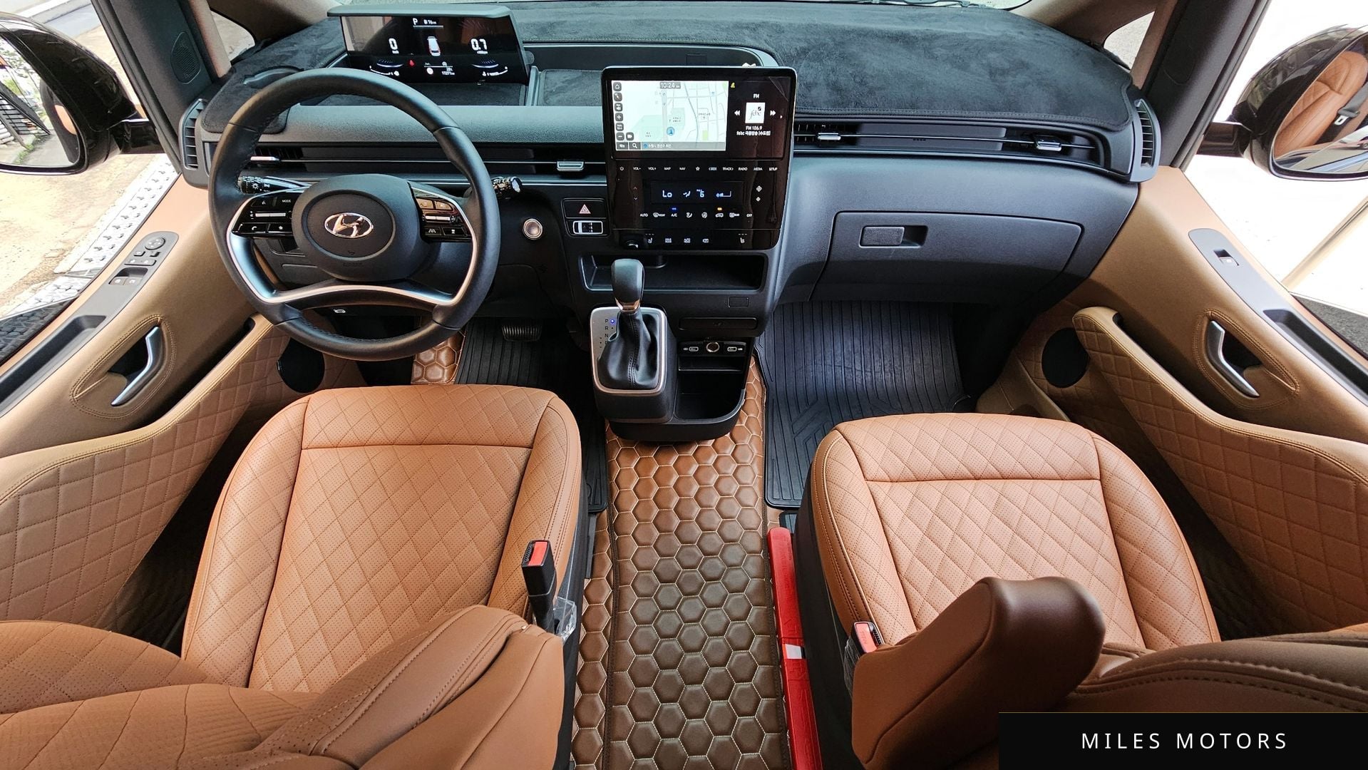 Hyundai Staria 2023 — миниатюра 7