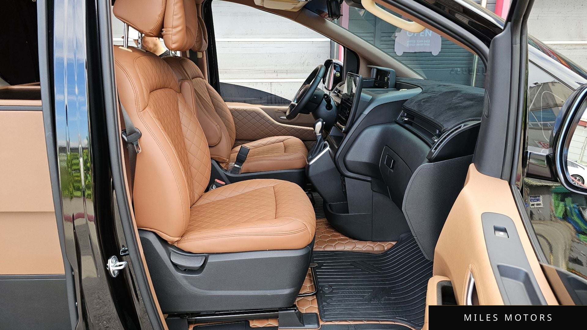 Hyundai Staria 2023 — миниатюра 11