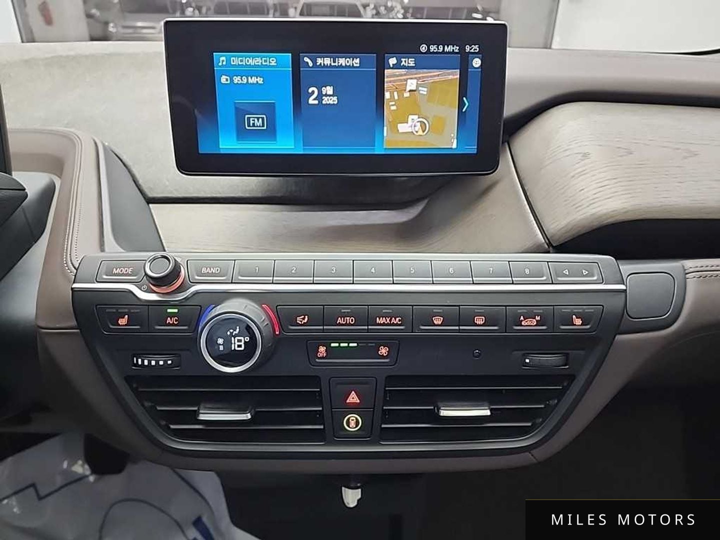 BMW i3 2020 — миниатюра 10