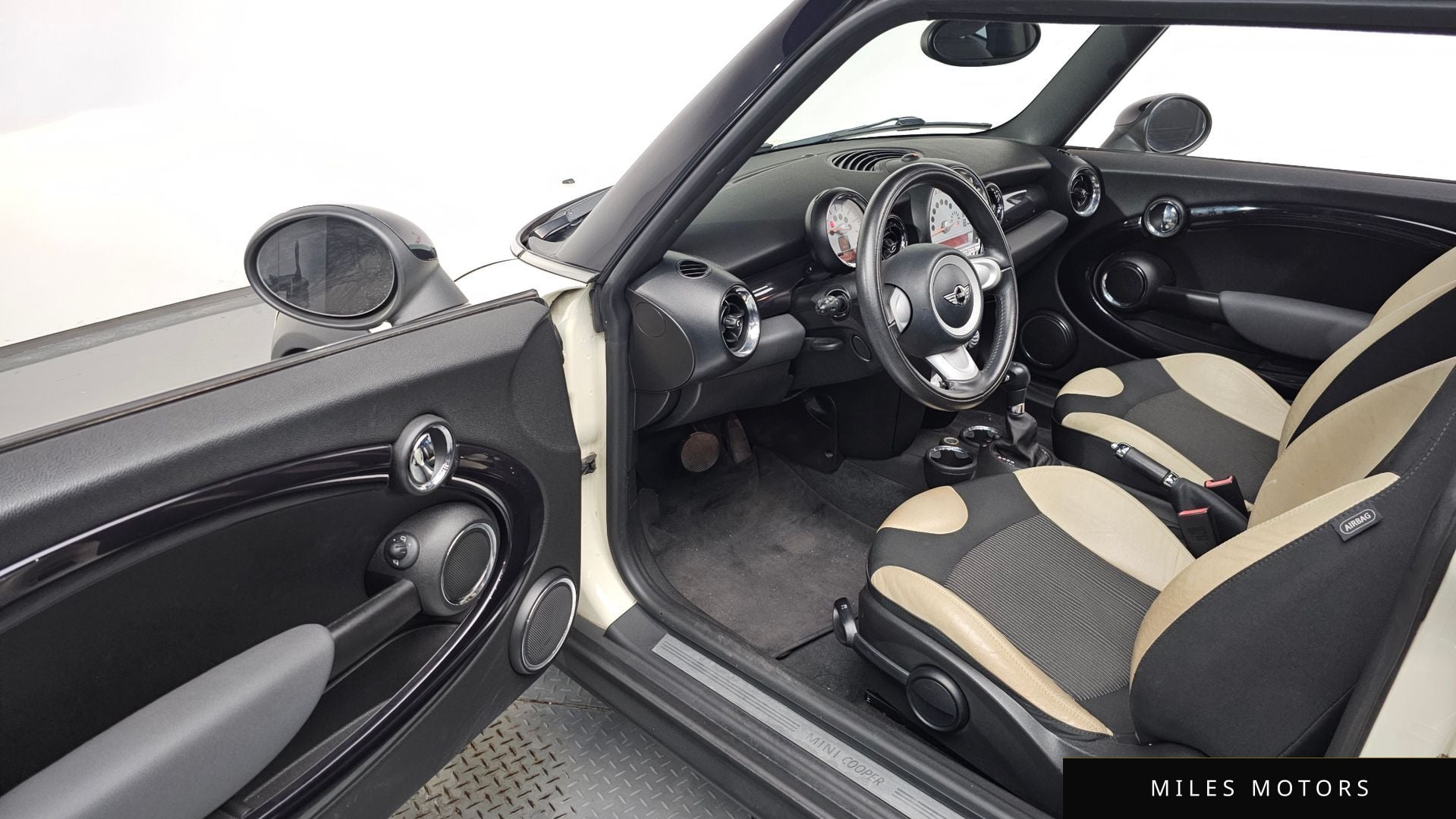 MINI Clubman 2010 — миниатюра 11
