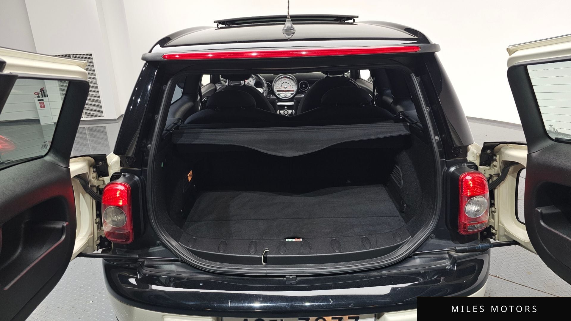 MINI Clubman 2010 — миниатюра 20