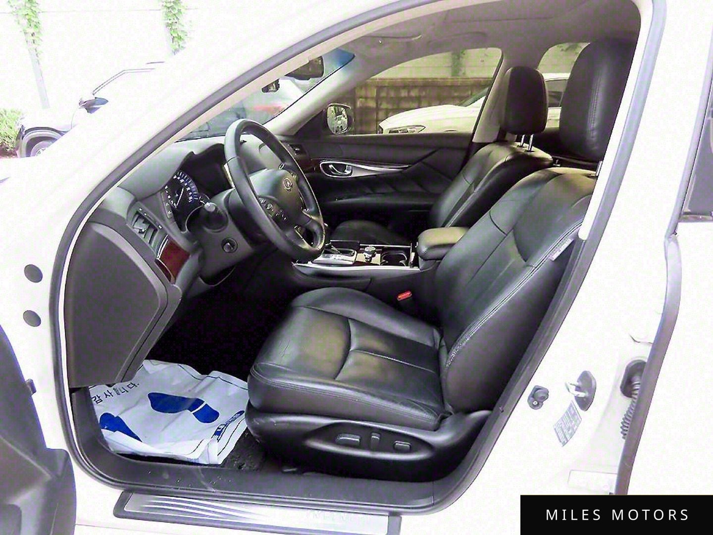 Infiniti Q70 2015 — миниатюра 5