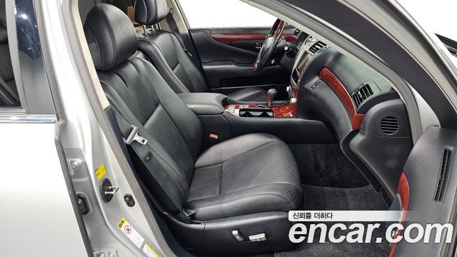 Лексус LS460L 2010 — миниатюра 10