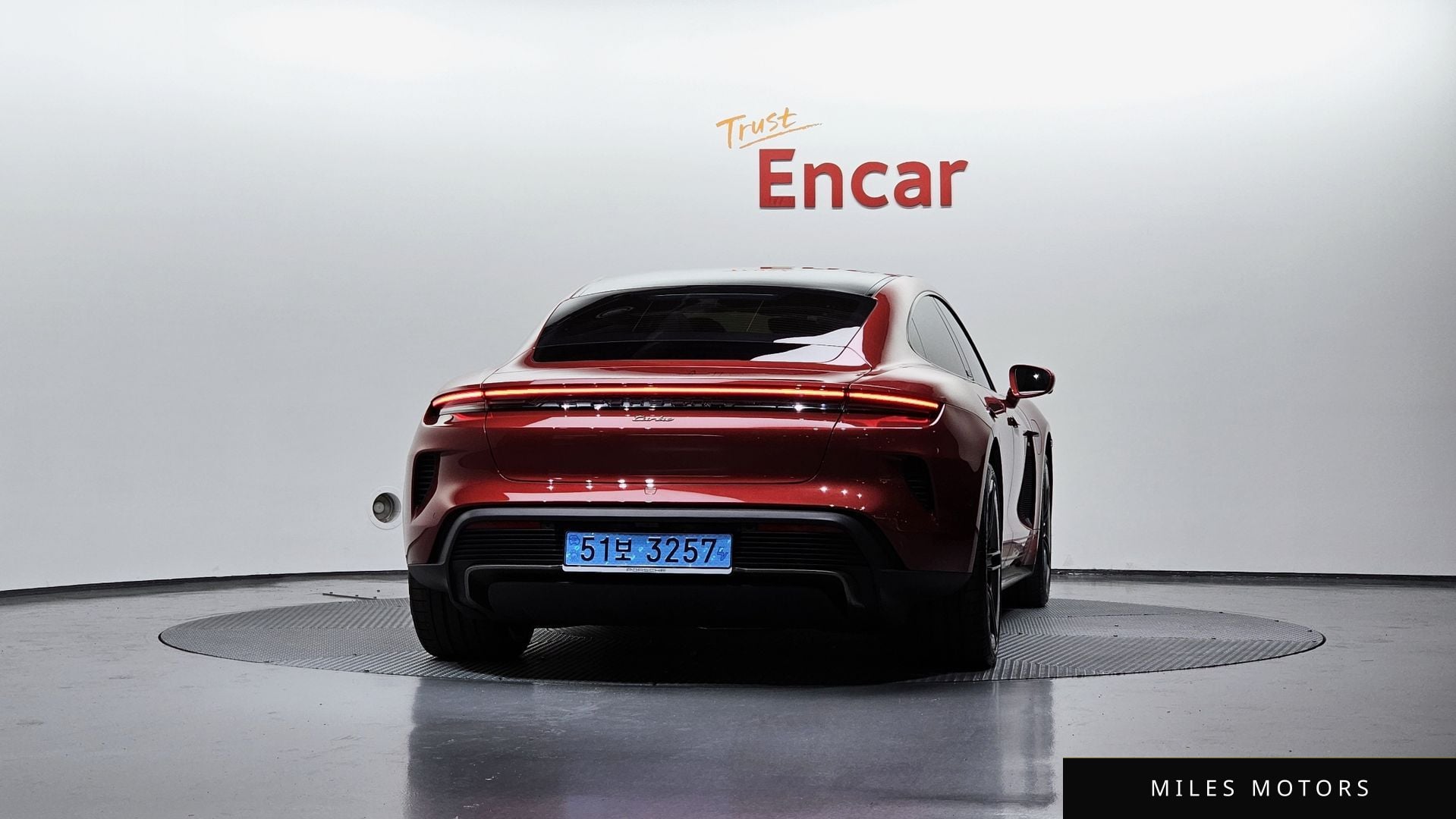 Porsche Taycan 2025 — миниатюра 4