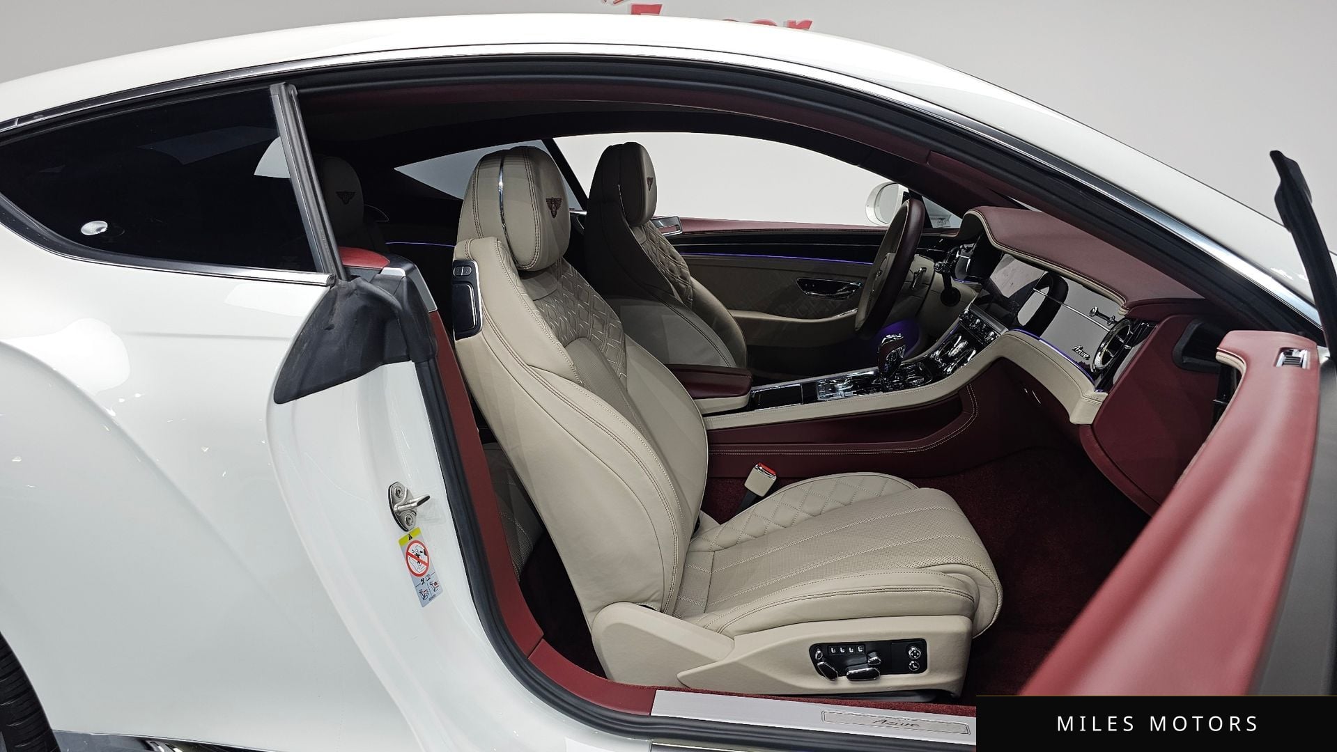 Bentley 컨티넨탈 GT 2023 — миниатюра 9