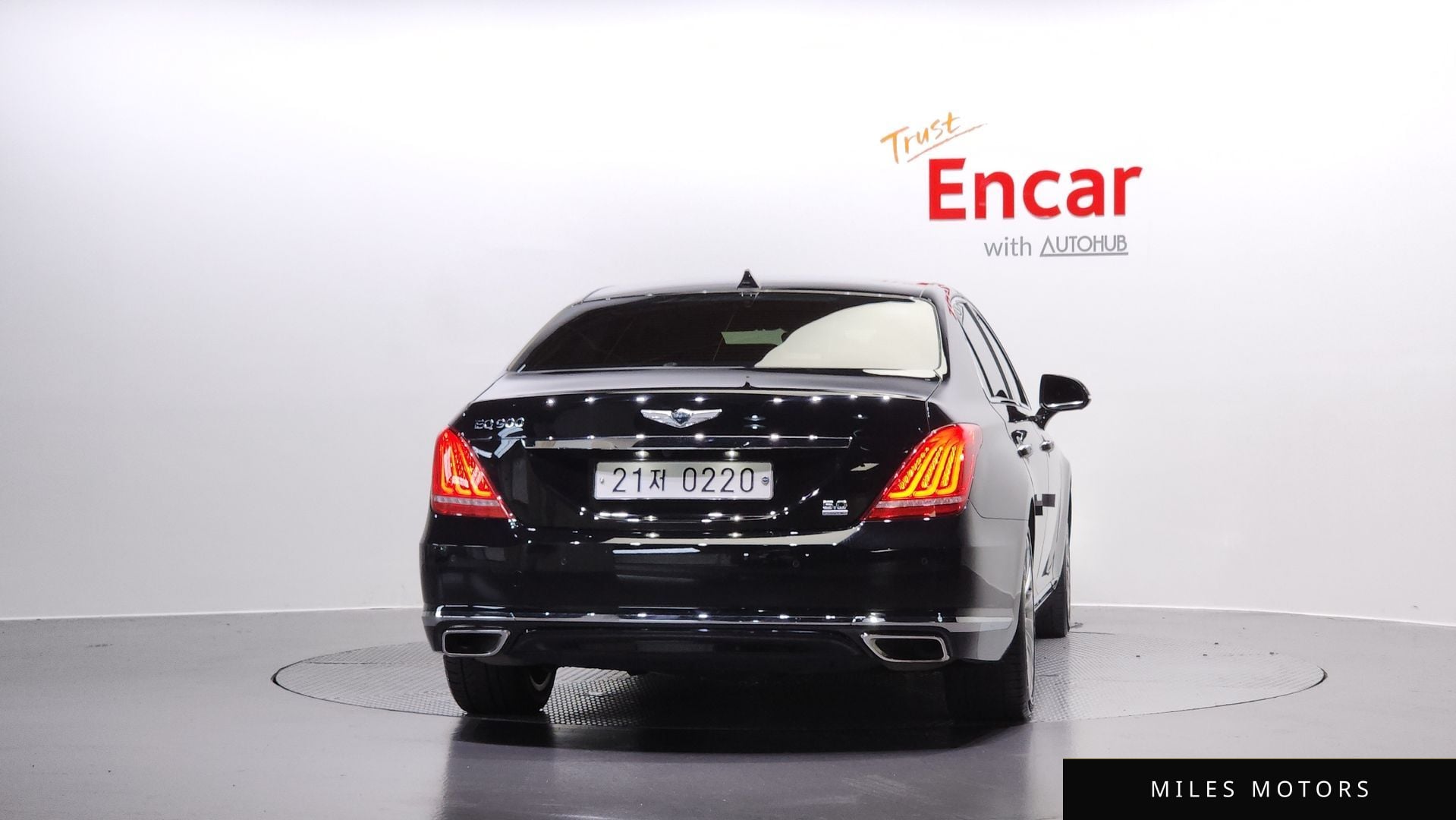 Genesis EQ900 2016 — миниатюра 4