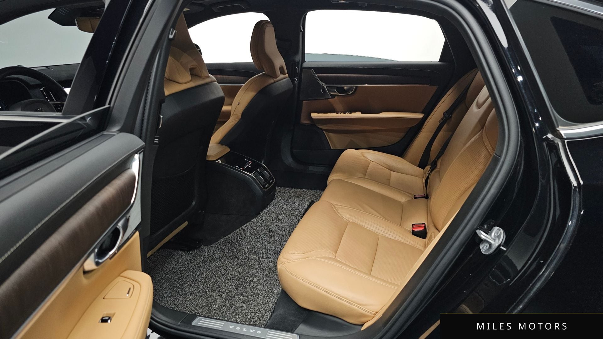 Volvo S90 2023 — миниатюра 12