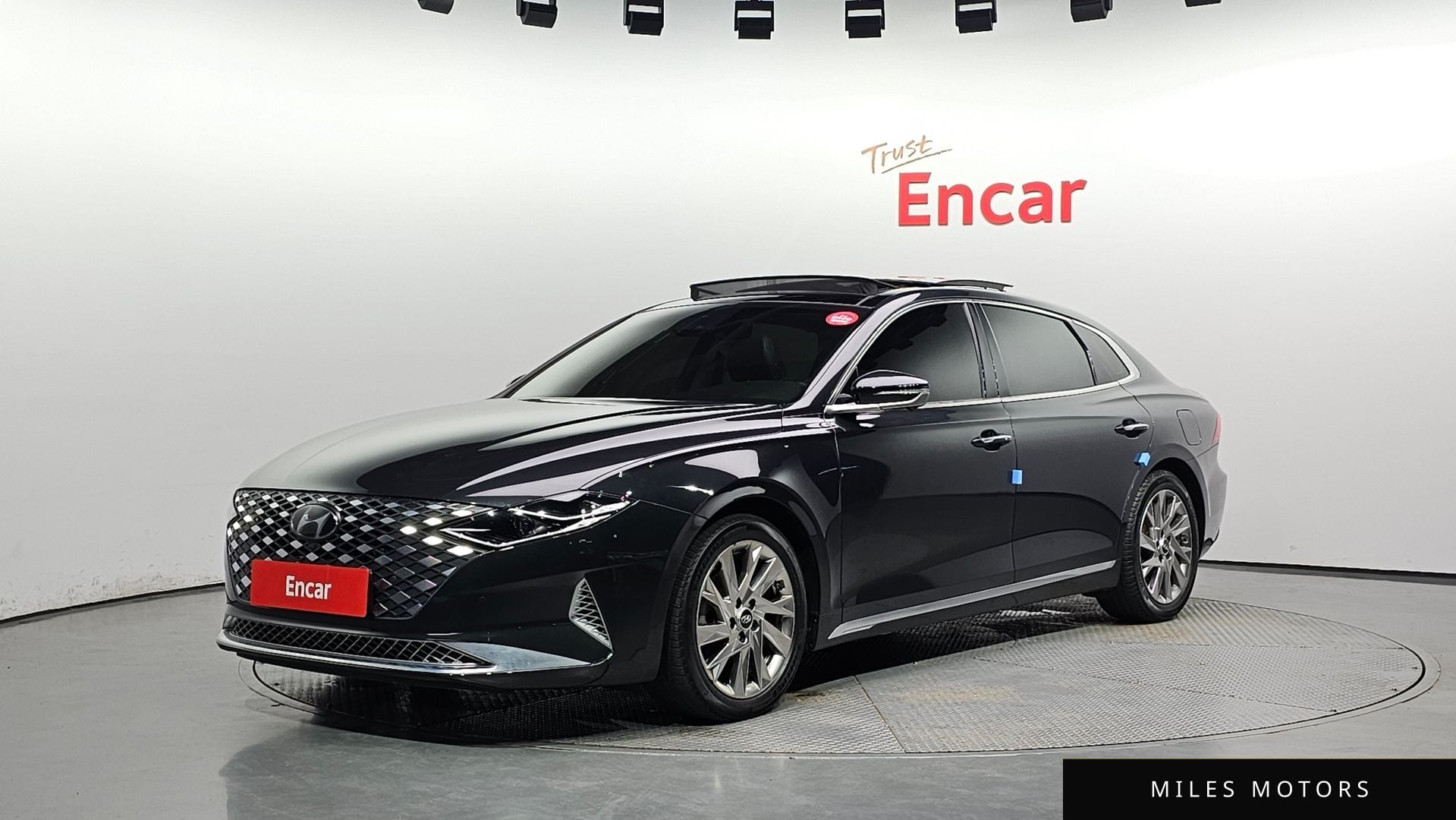 Hyundai Grandeur 2021 — фото 1 из 12