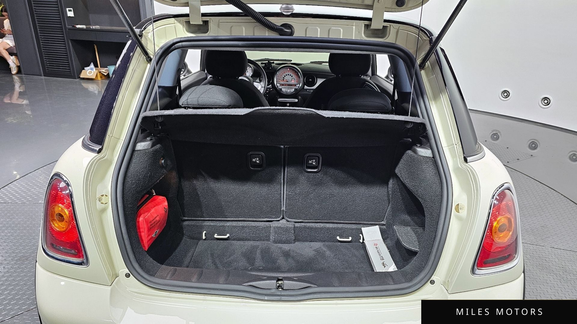 MINI 쿠퍼 2010 — миниатюра 13