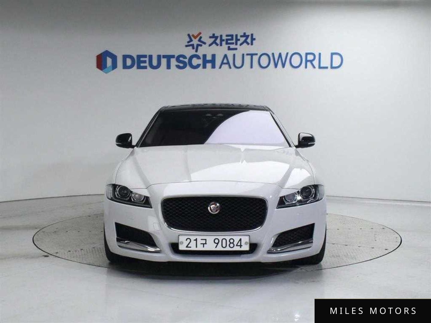 Jaguar XF (X260) 2017 — миниатюра 3