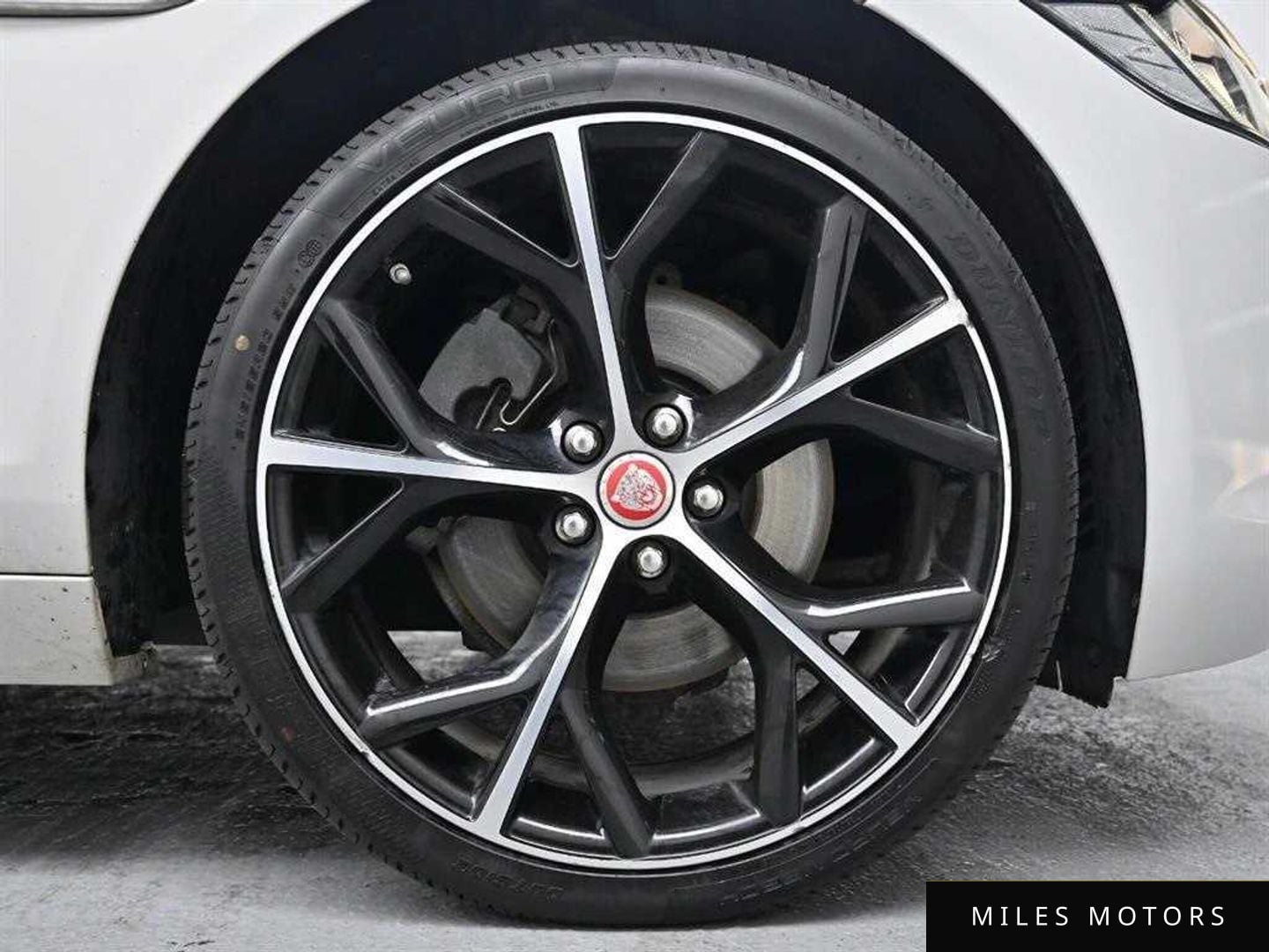 Jaguar XF (X260) 2017 — миниатюра 5