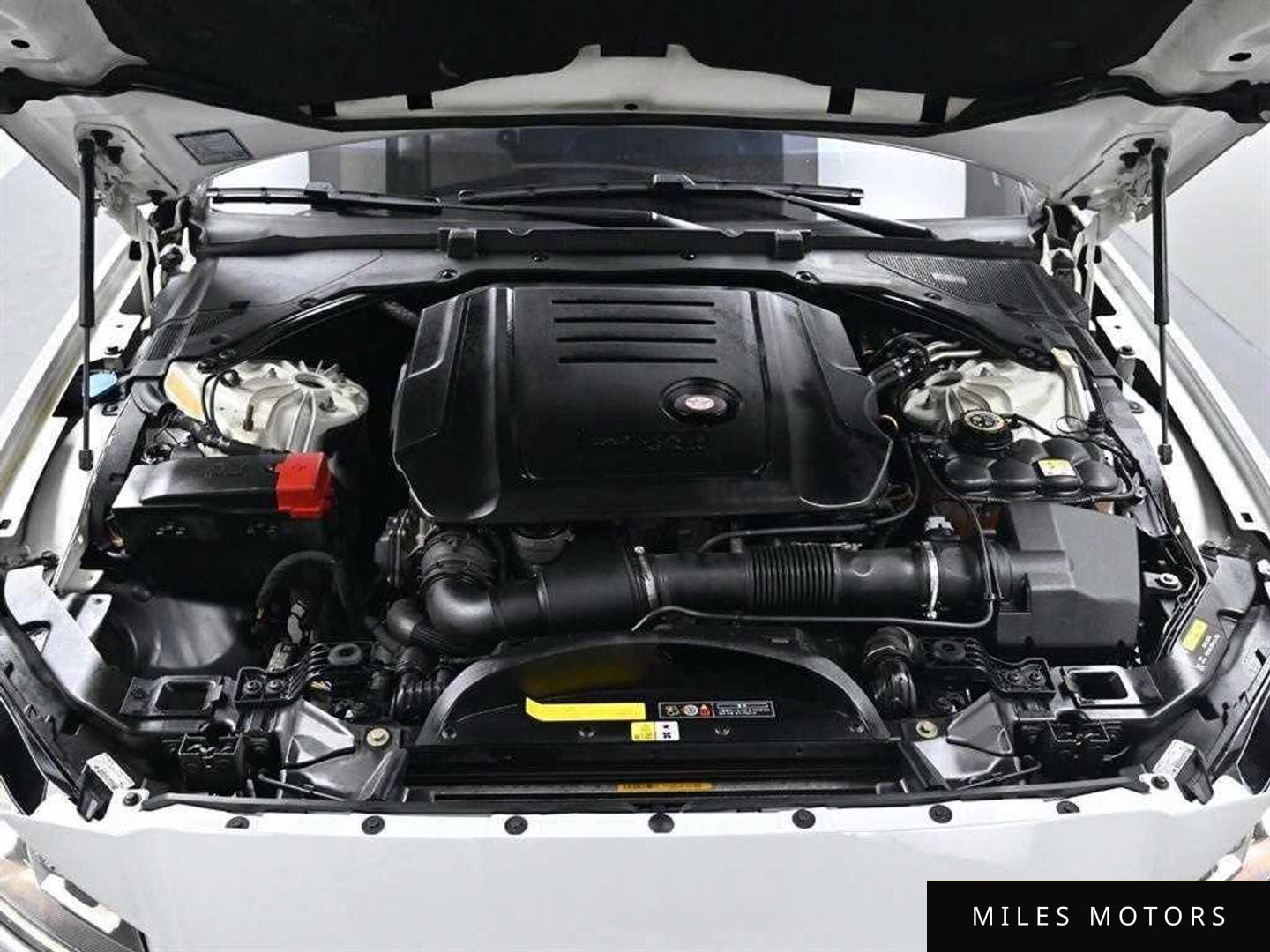 Jaguar XF (X260) 2017 — миниатюра 6