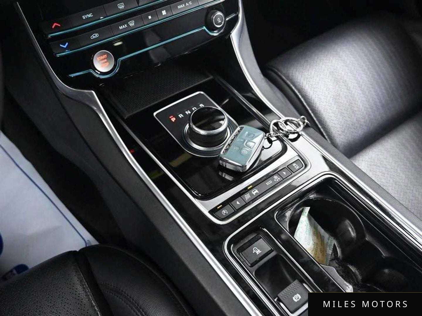 Jaguar XF (X260) 2017 — миниатюра 9