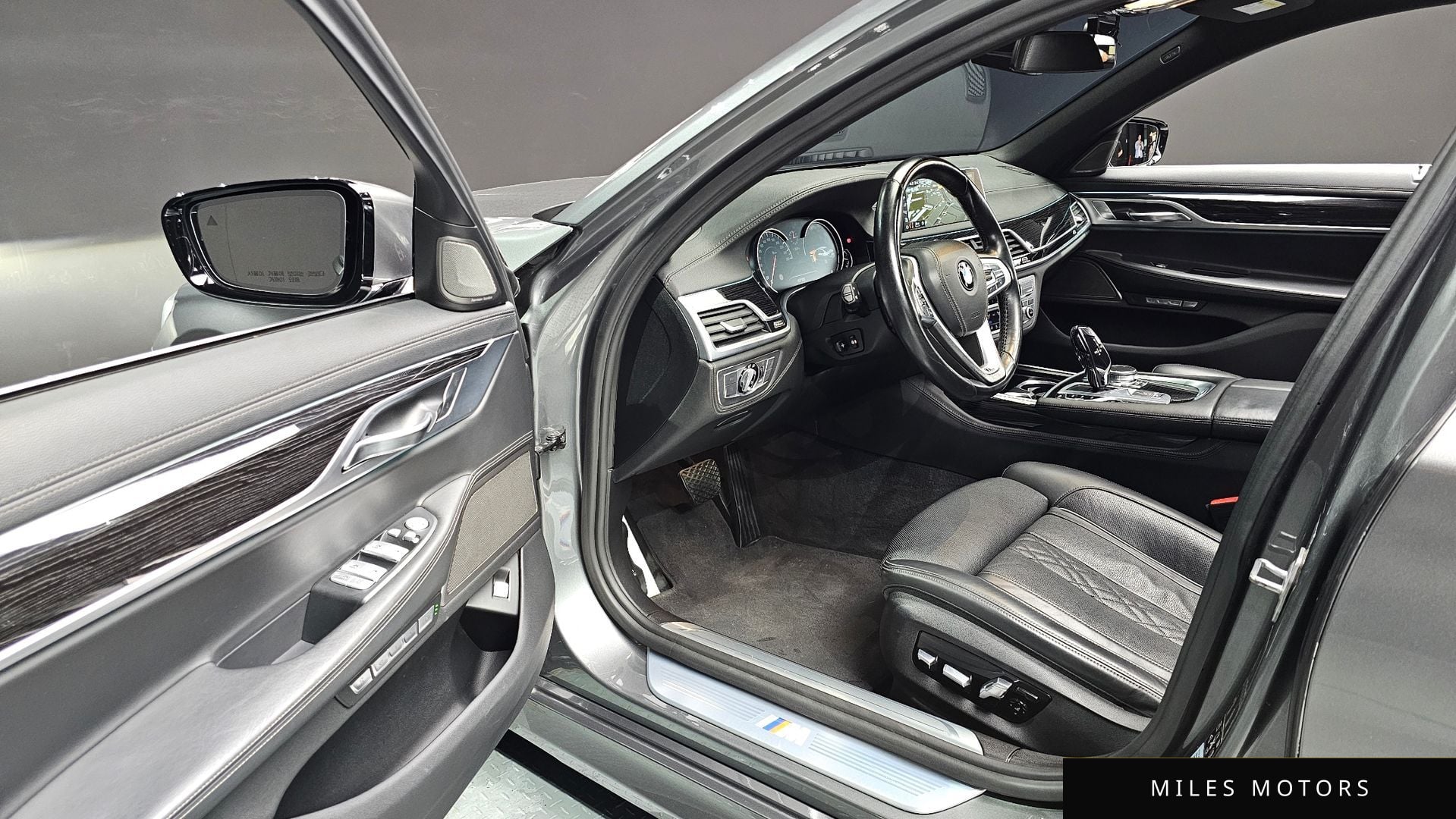 BMW 7 Series (G11) 2017 — миниатюра 11