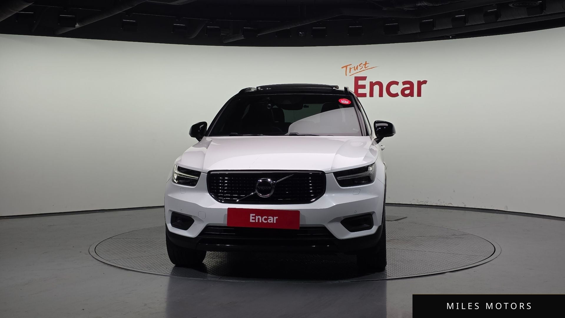 Volvo XC40 2020 — миниатюра 3