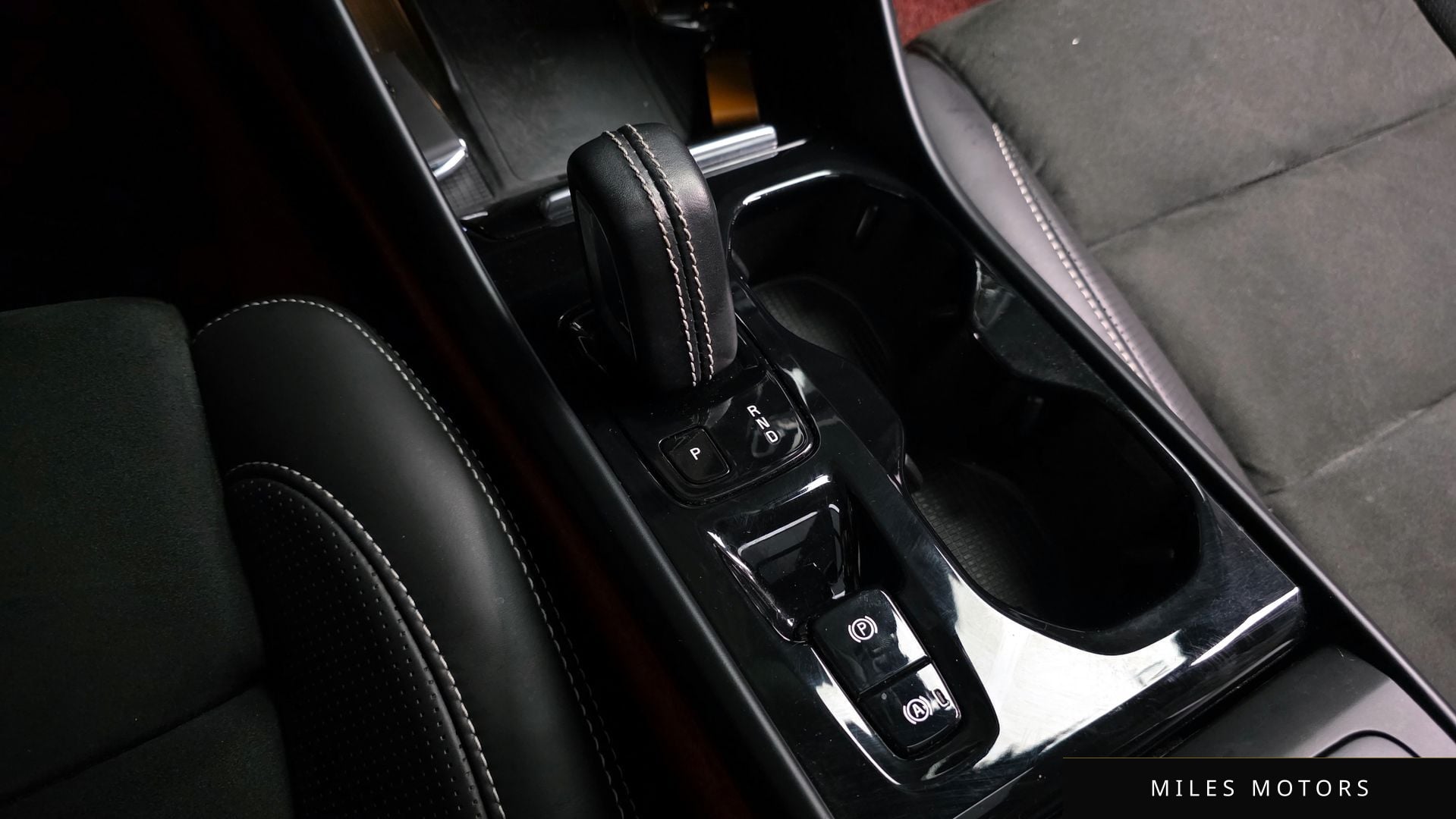 Volvo XC40 2020 — миниатюра 9
