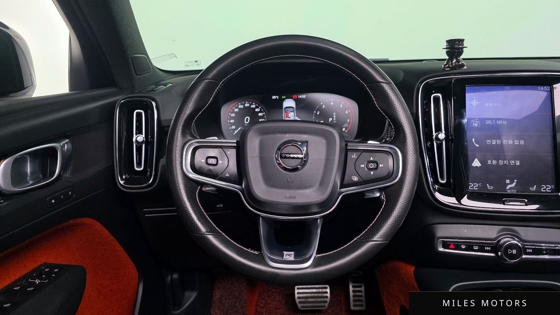 Volvo XC40 2020 — миниатюра 13