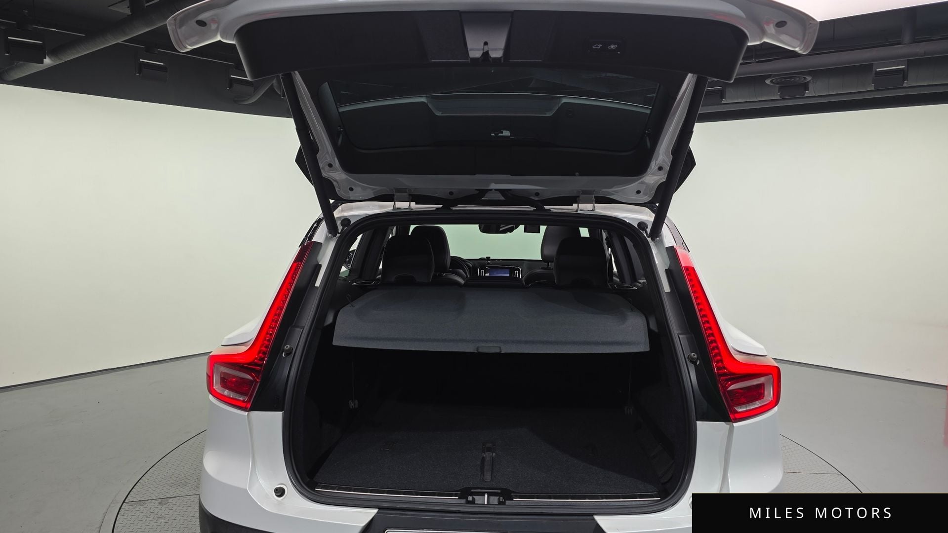 Volvo XC40 2020 — миниатюра 20