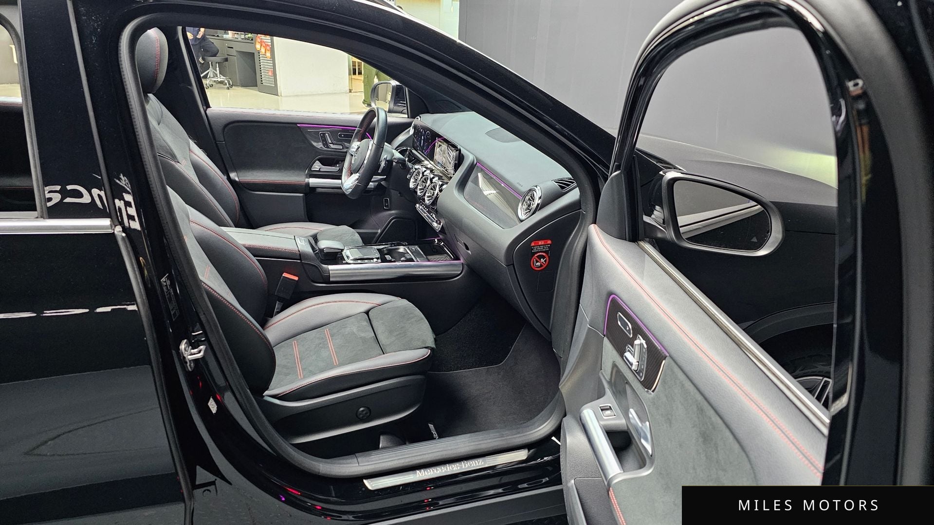 Mercedes-Benz GLA-Class H247 2023 — миниатюра 10