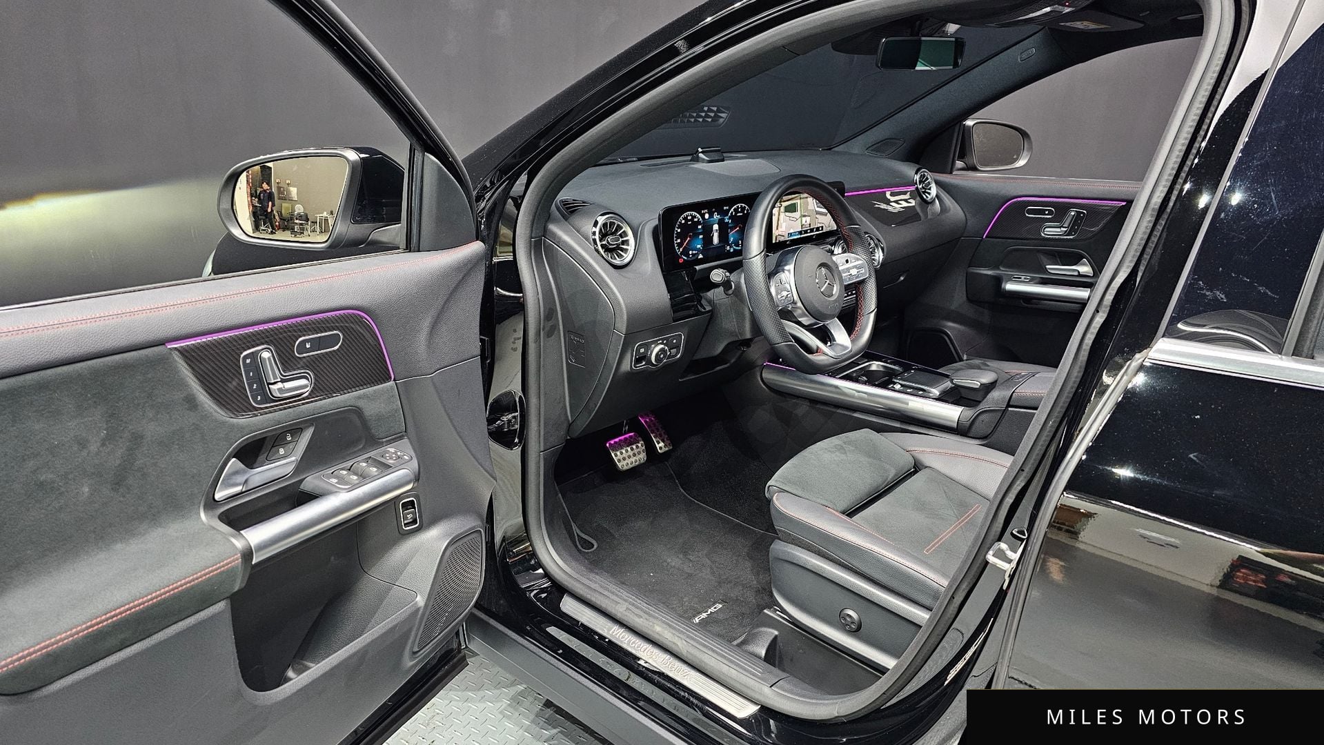 Mercedes-Benz GLA-Class H247 2023 — миниатюра 11