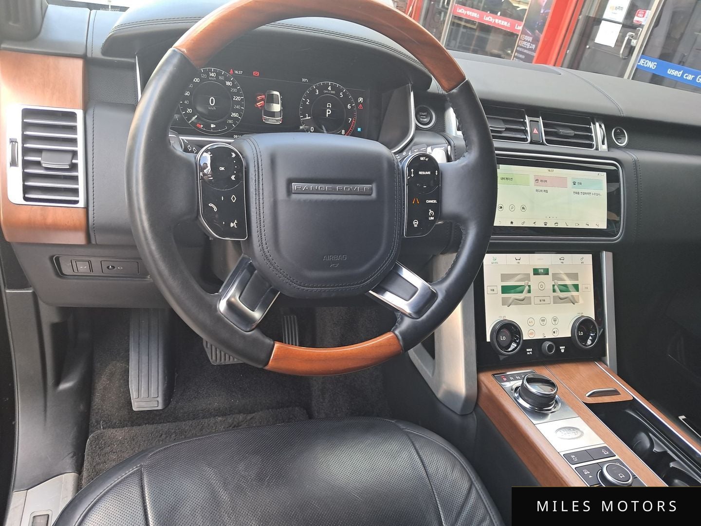 Land Rover Range Rover 2019 — миниатюра 11