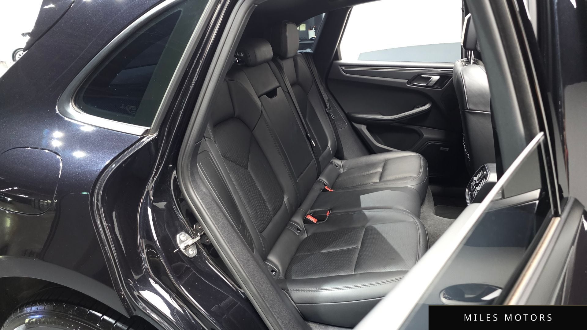Porsche Macan 2019 — миниатюра 11