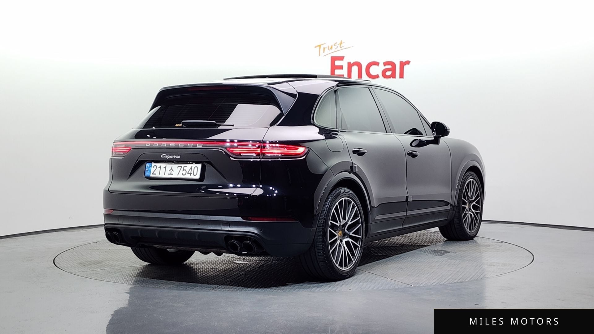 Porsche Cayenne 2019 — миниатюра 2
