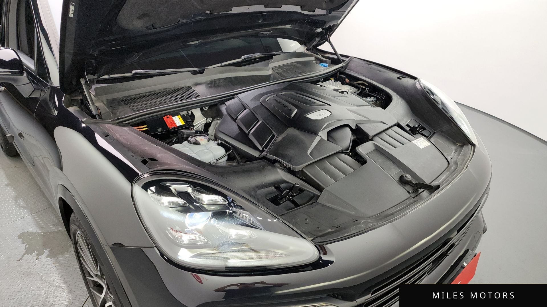 Porsche Cayenne 2019 — миниатюра 6