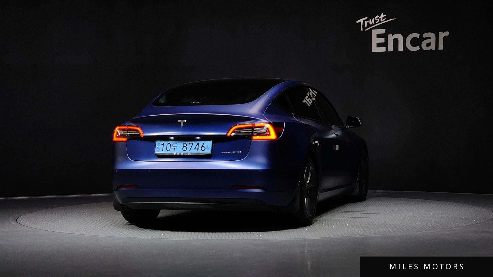 Tesla 모델 3 2021 — миниатюра 4