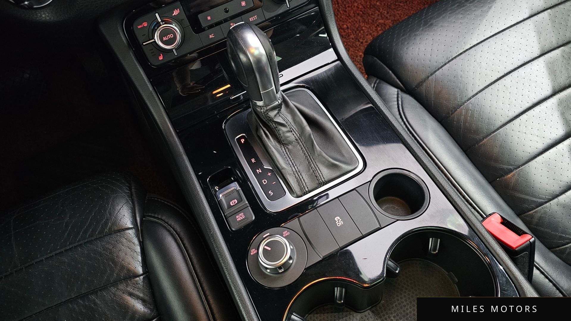 Volkswagen Touareg 2011 — миниатюра 9