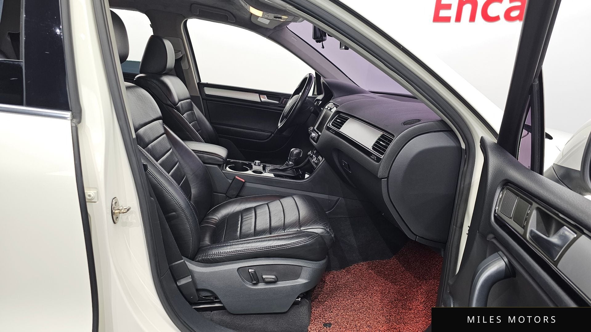Volkswagen Touareg 2011 — миниатюра 11