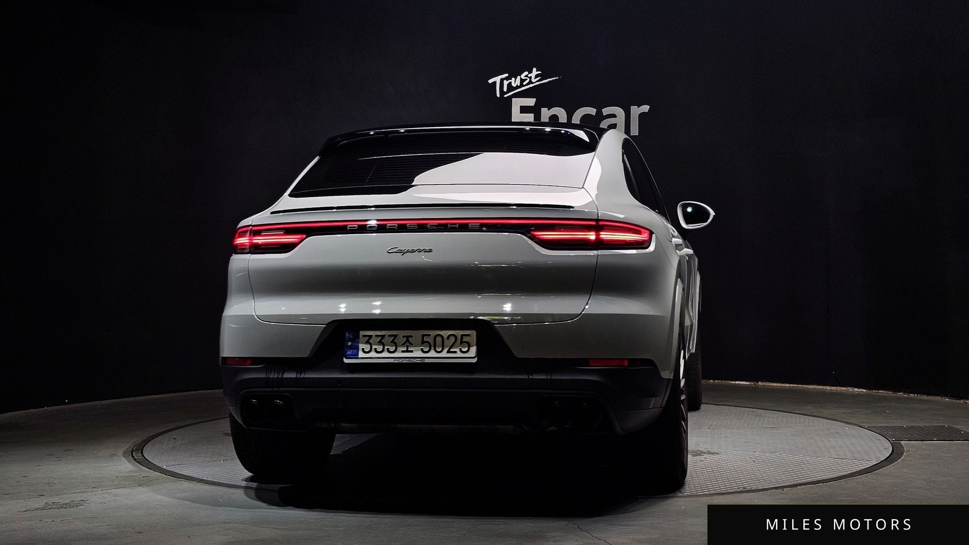 Porsche Cayenne 2023 — миниатюра 4
