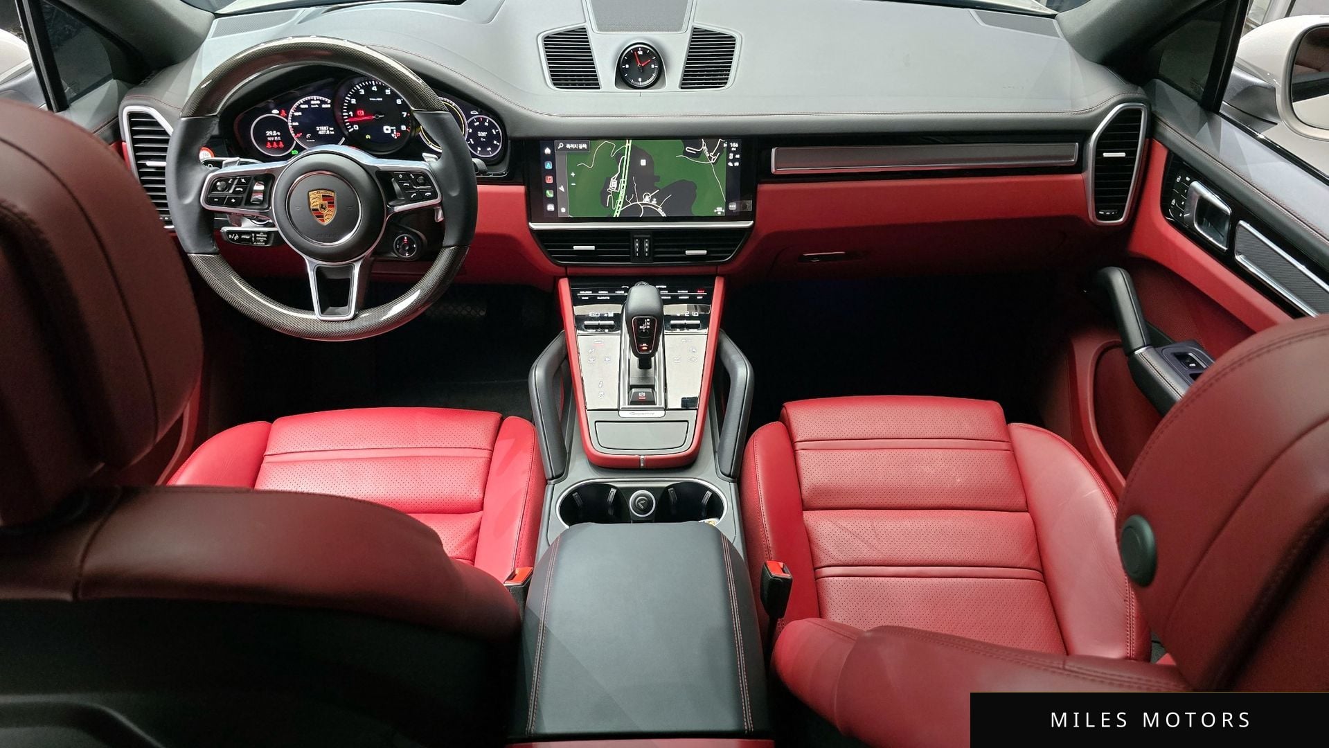 Porsche Cayenne 2023 — миниатюра 7
