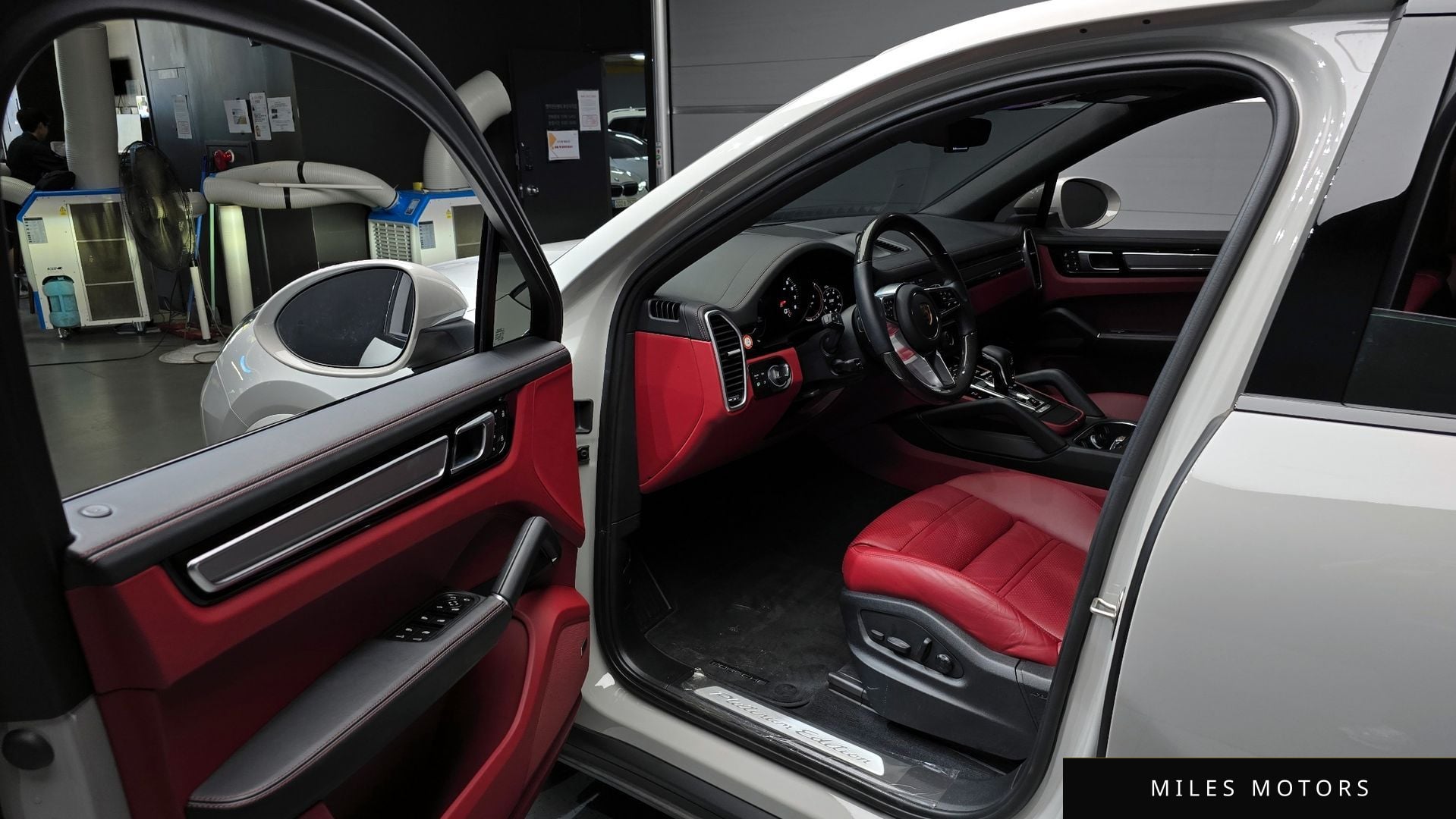Porsche Cayenne 2023 — миниатюра 11