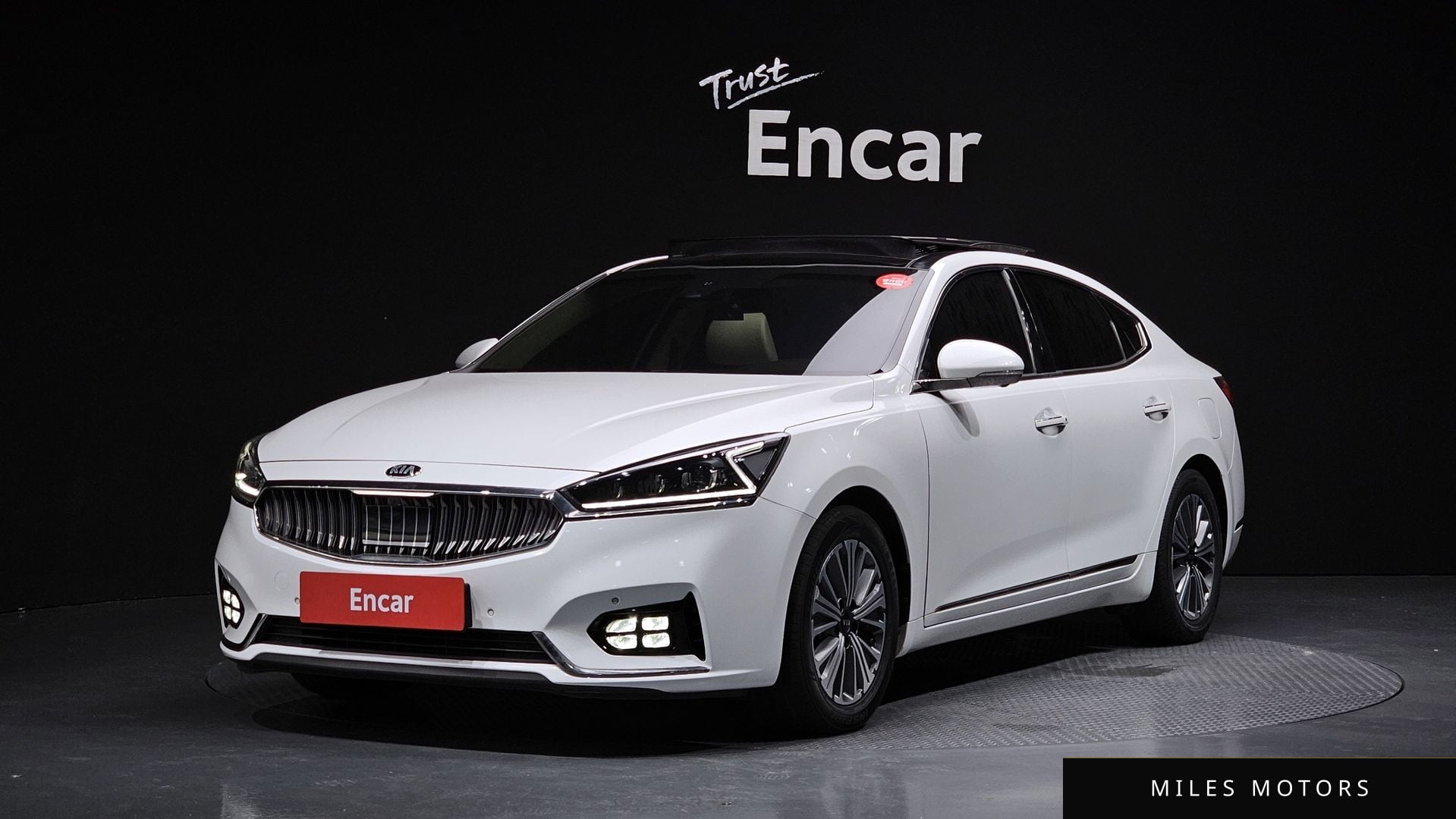 Kia K7 2018 — фото 1 из 12