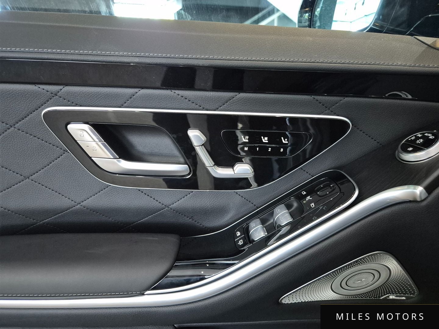 Mercedes-Benz S-Class W223 2025 — миниатюра 12