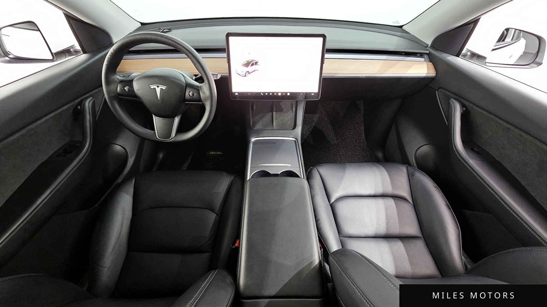 Tesla Model Y 2021 — миниатюра 7