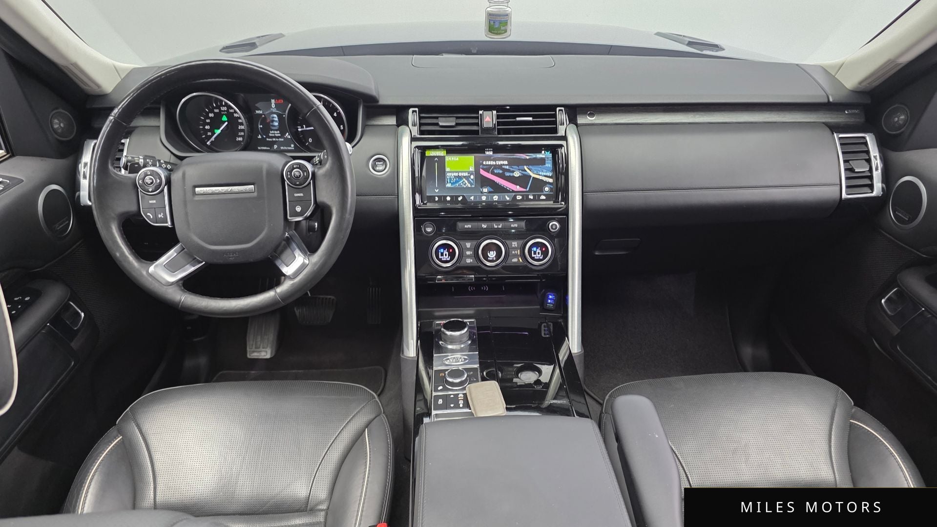 Land Rover Discovery 2017 — миниатюра 7