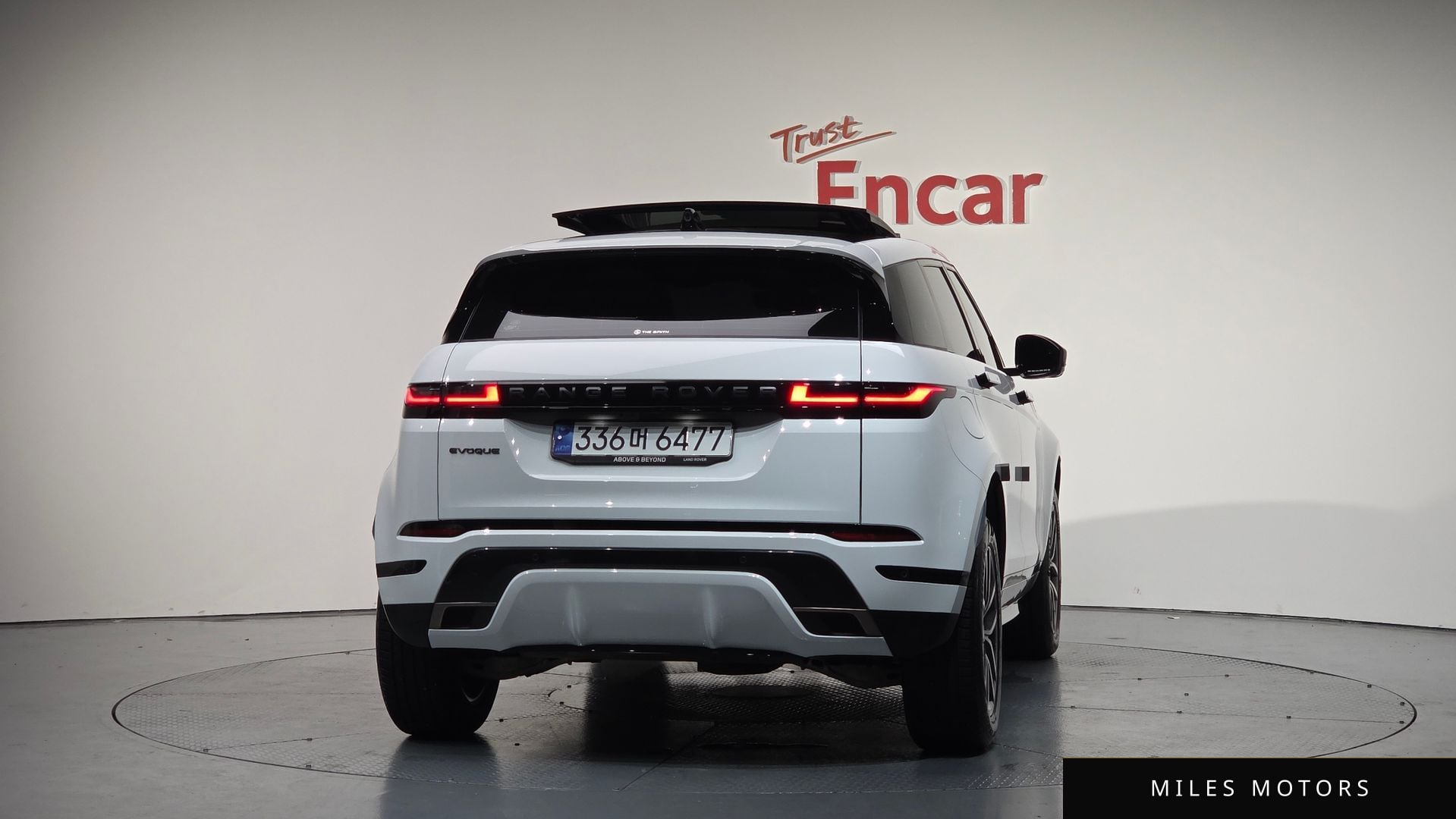 Land Rover Range Rover Evoque 2024 — миниатюра 3
