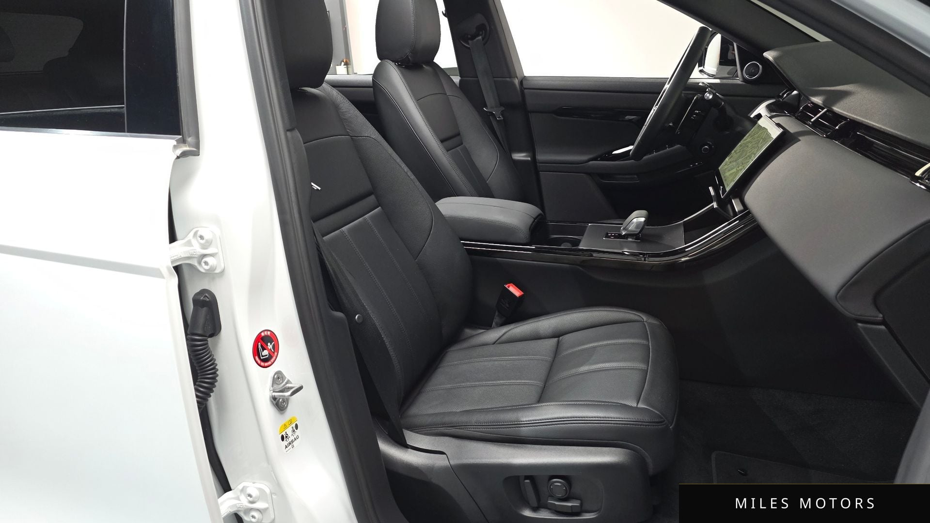 Land Rover Range Rover Evoque 2024 — миниатюра 9