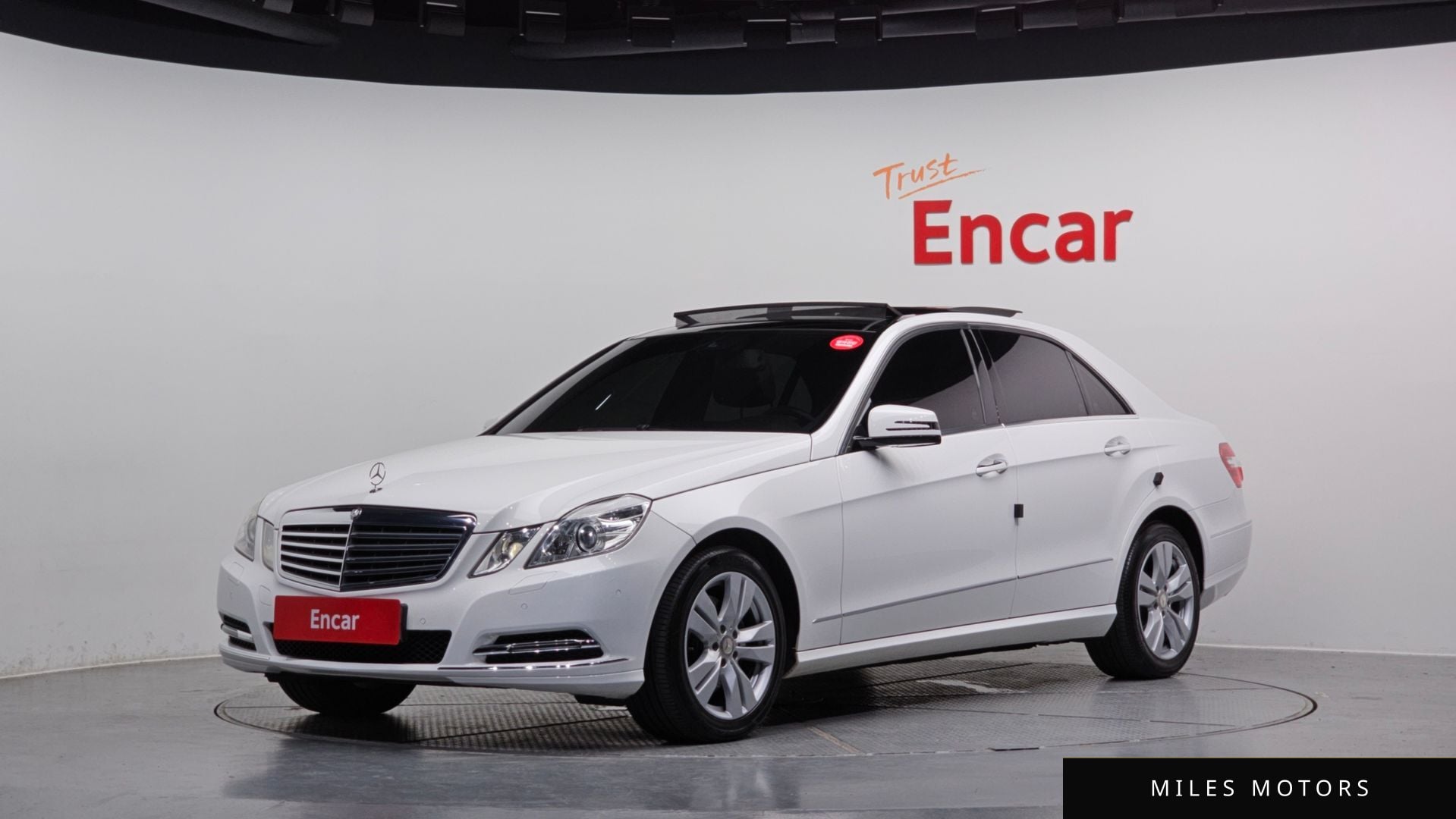Mercedes-Benz E-Class W212 2013 — фото 1 из 12