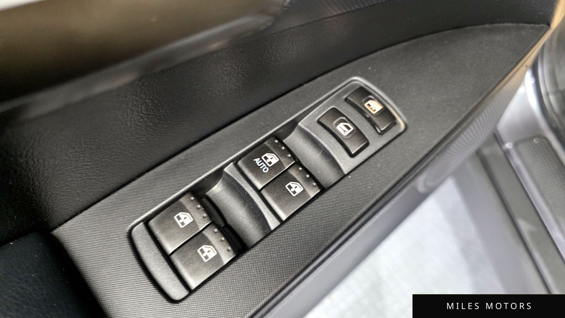 KG Mobility KORANDO 2014 — миниатюра 14