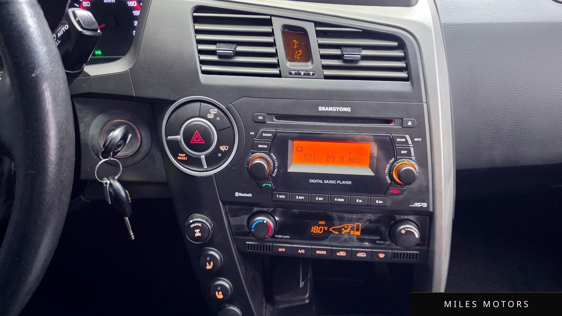 KG Mobility KORANDO 2014 — миниатюра 18