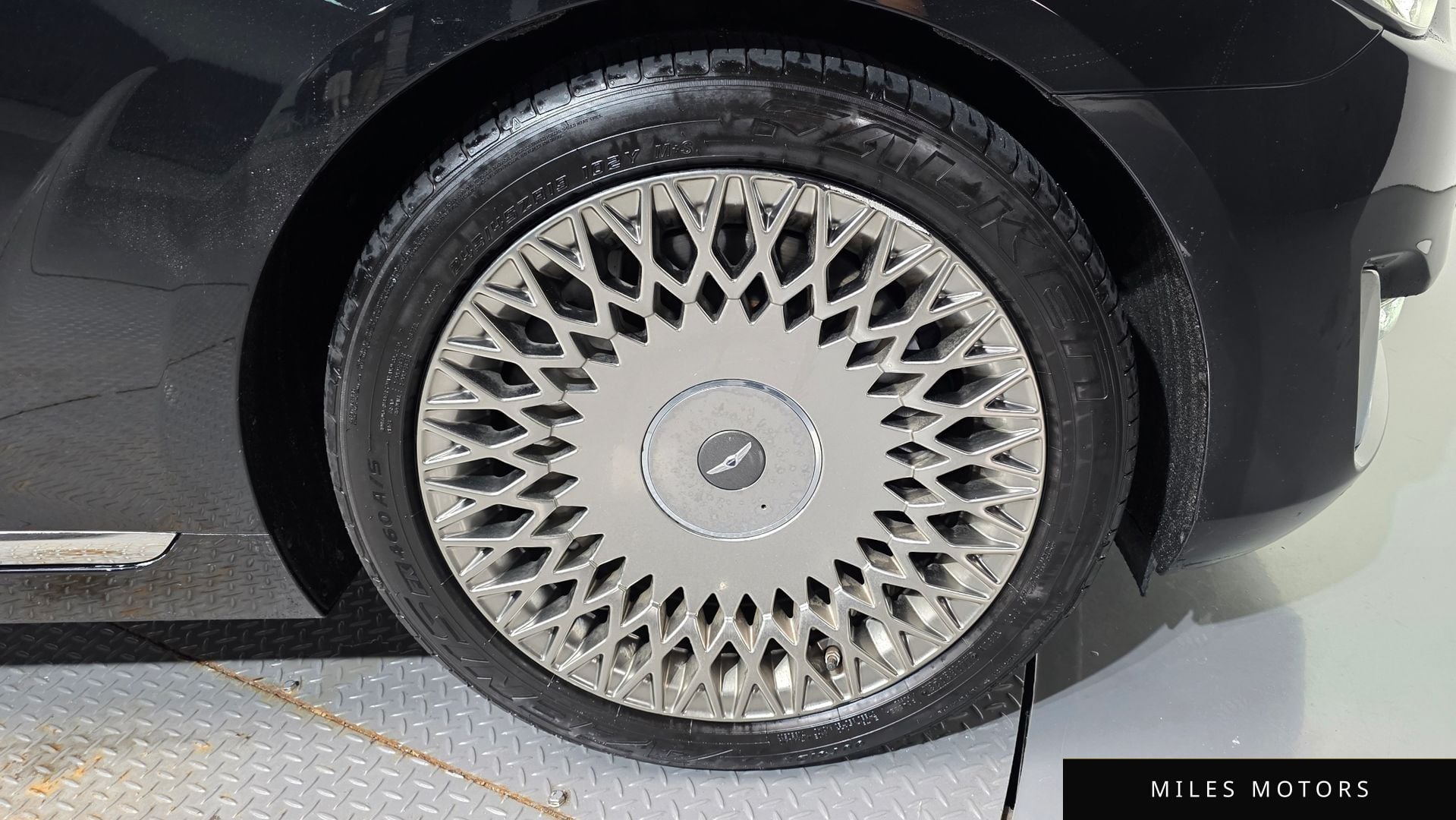 Genesis EQ900 2016 — миниатюра 5
