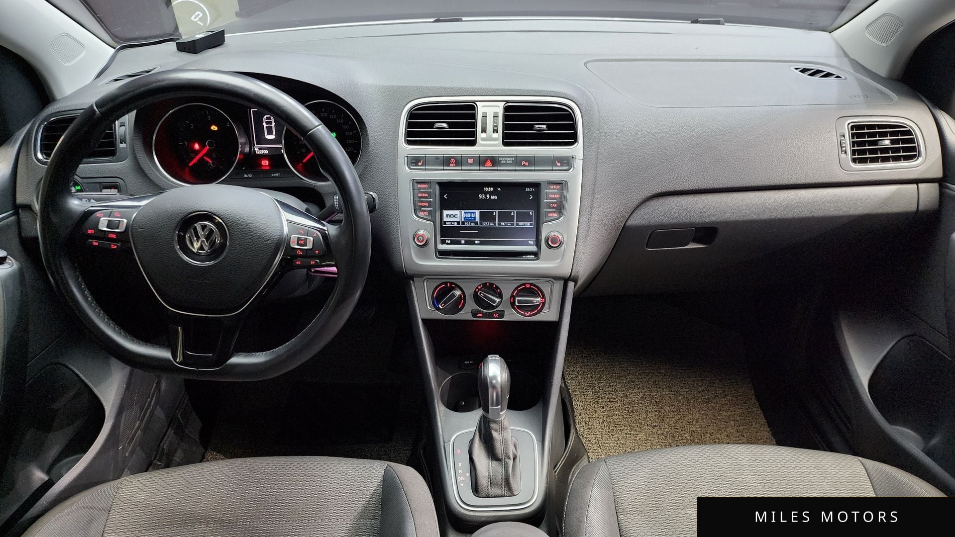 Volkswagen 폴로 2016 — миниатюра 7