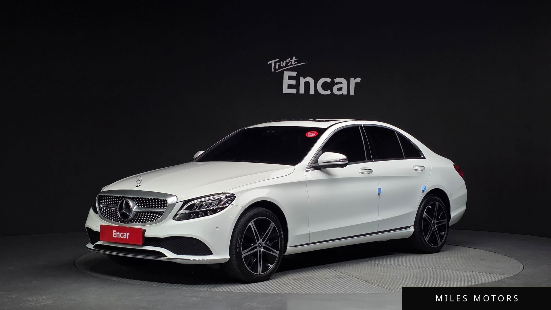 Mercedes-Benz C-Class W205 2019 — фото 1 из 12