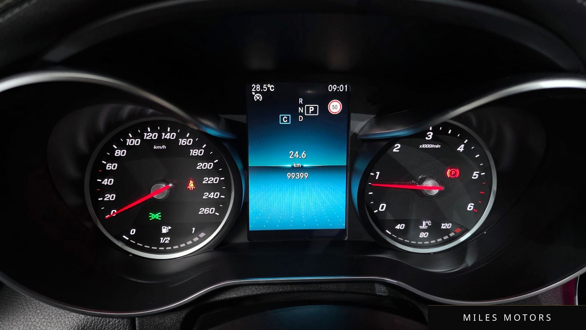 Mercedes-Benz C-Class W205 2019 — миниатюра 8