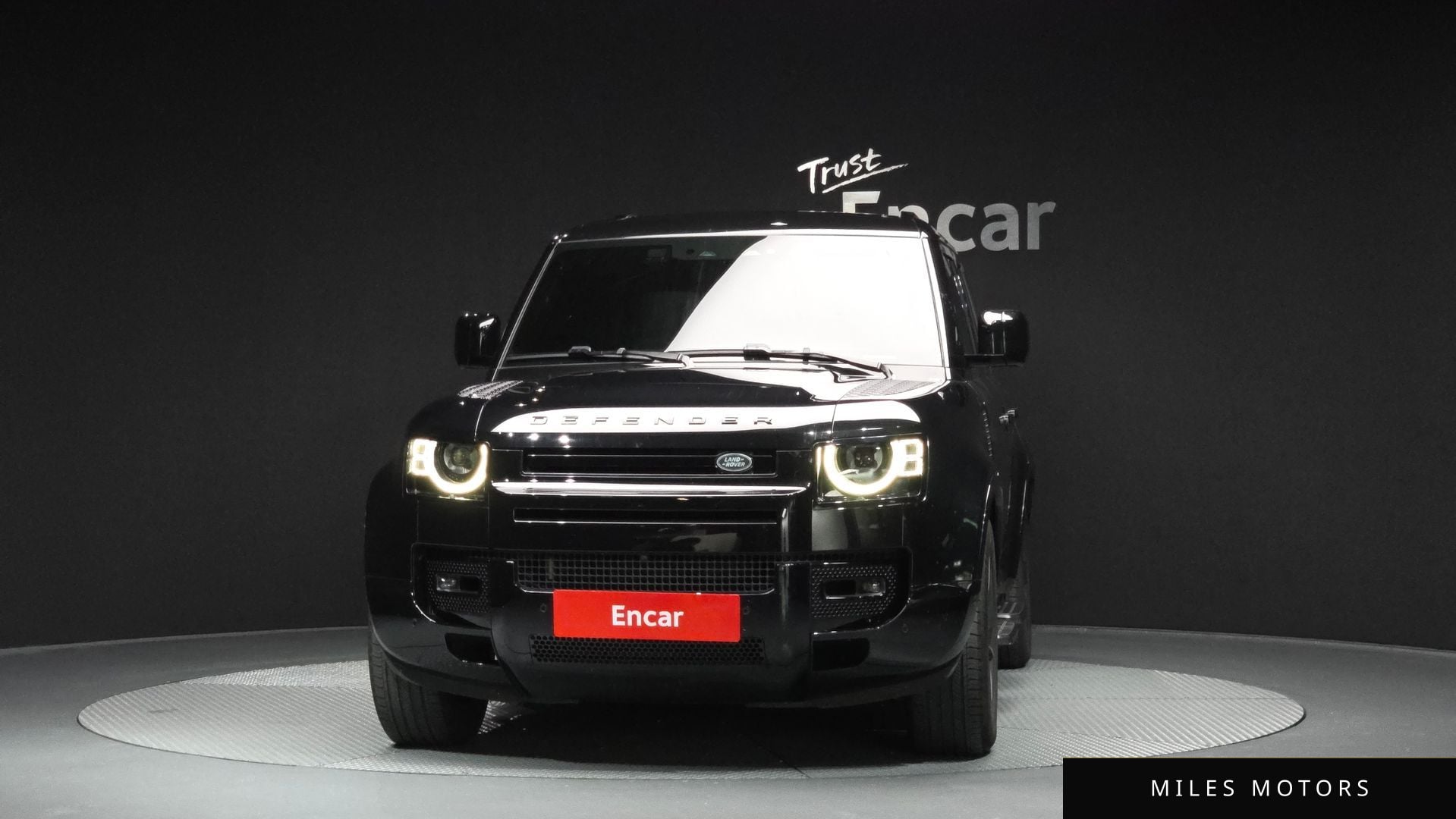 Land Rover Defender 2025 — миниатюра 3