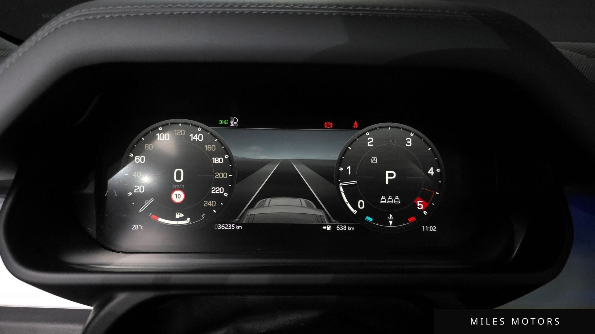Land Rover Defender 2025 — миниатюра 8